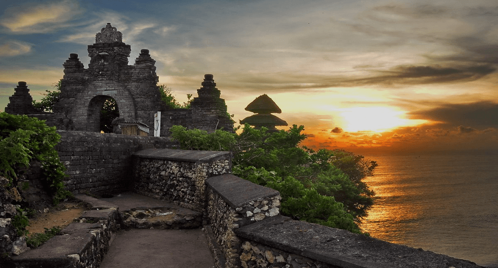 Tramonto visto dal Tempio Luhur Uluwatu, Bali