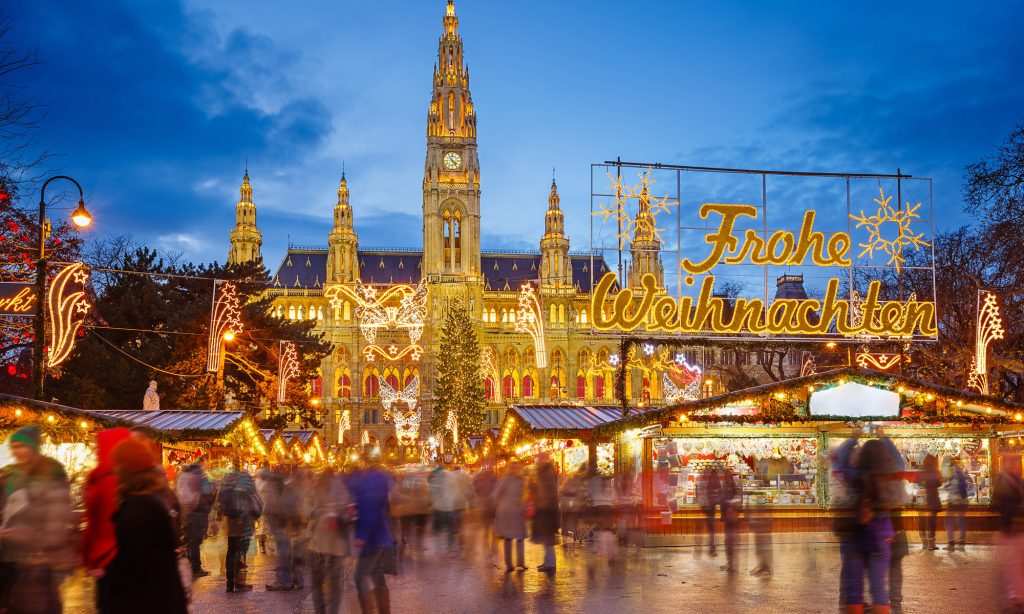 Vienna, la vecchia capitale Austro-Ungarica in cui romanticismo, tradizione e artigianalità si fondono creando un perfetto equilibrio.