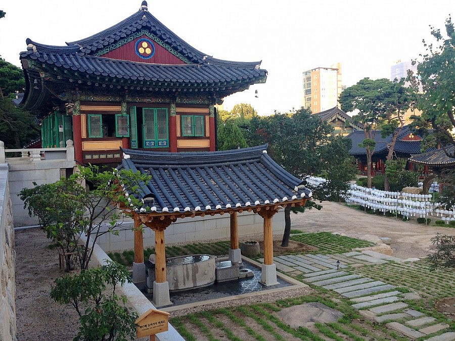 Buddhist temple of Bongeunsa